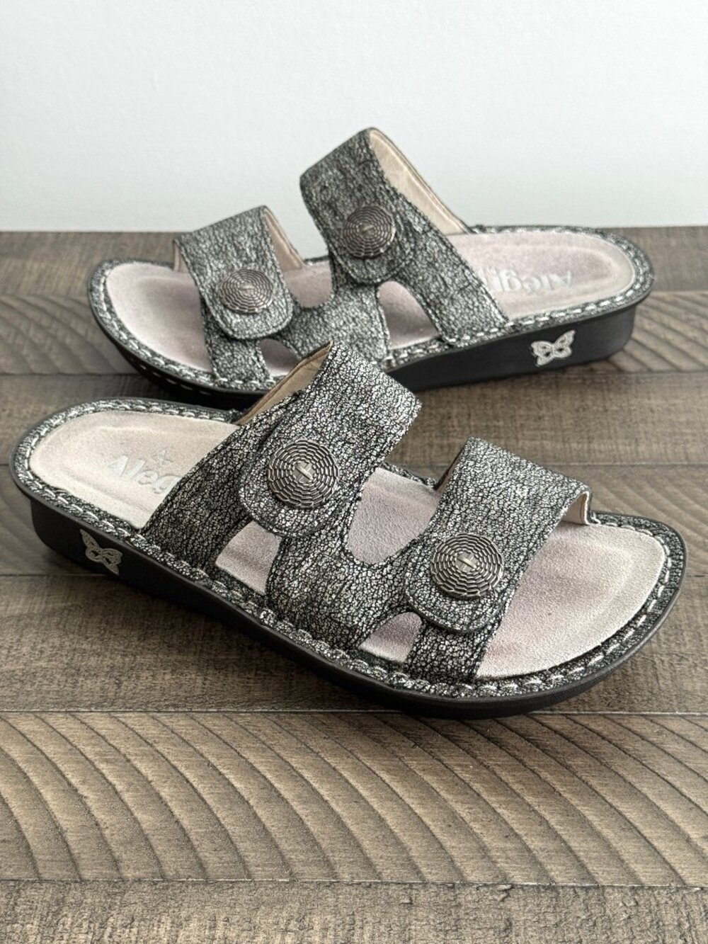 Alegria Violette Chirpy Pewter Metallic Sandals Size 36 | USA 6